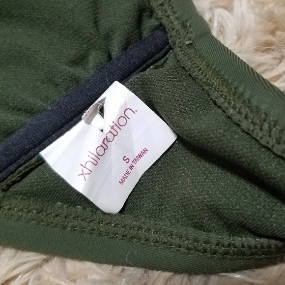 Xhilaration Women's Bikini Top No Straps - Picture 5 of 5